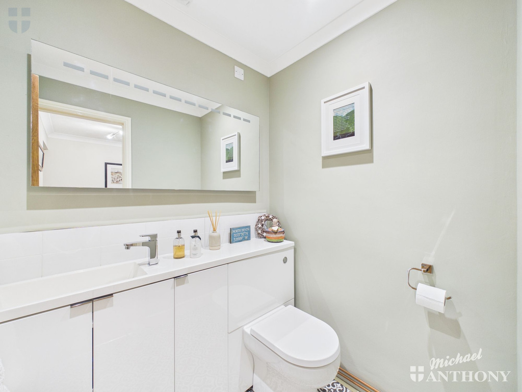 f1278516f58040e59f84