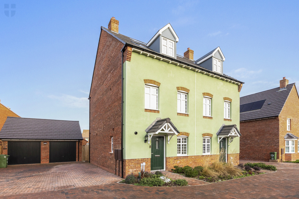 43 Sutton Grove, HP2