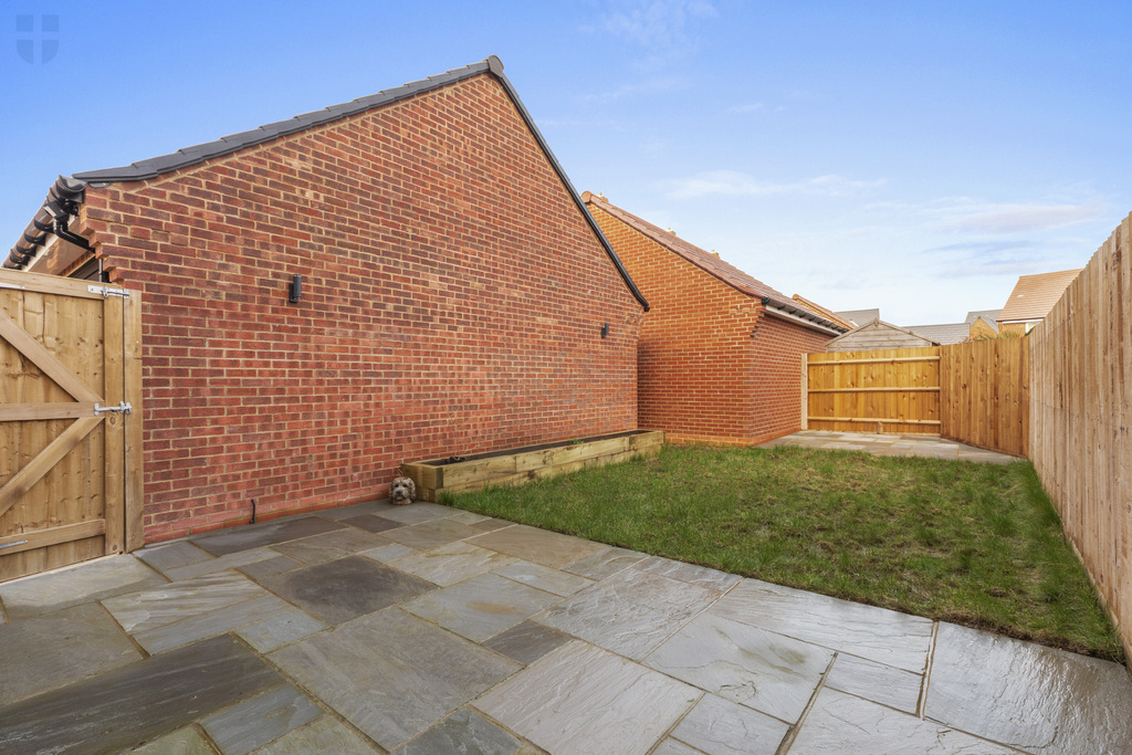 43 Sutton Grove, HP2