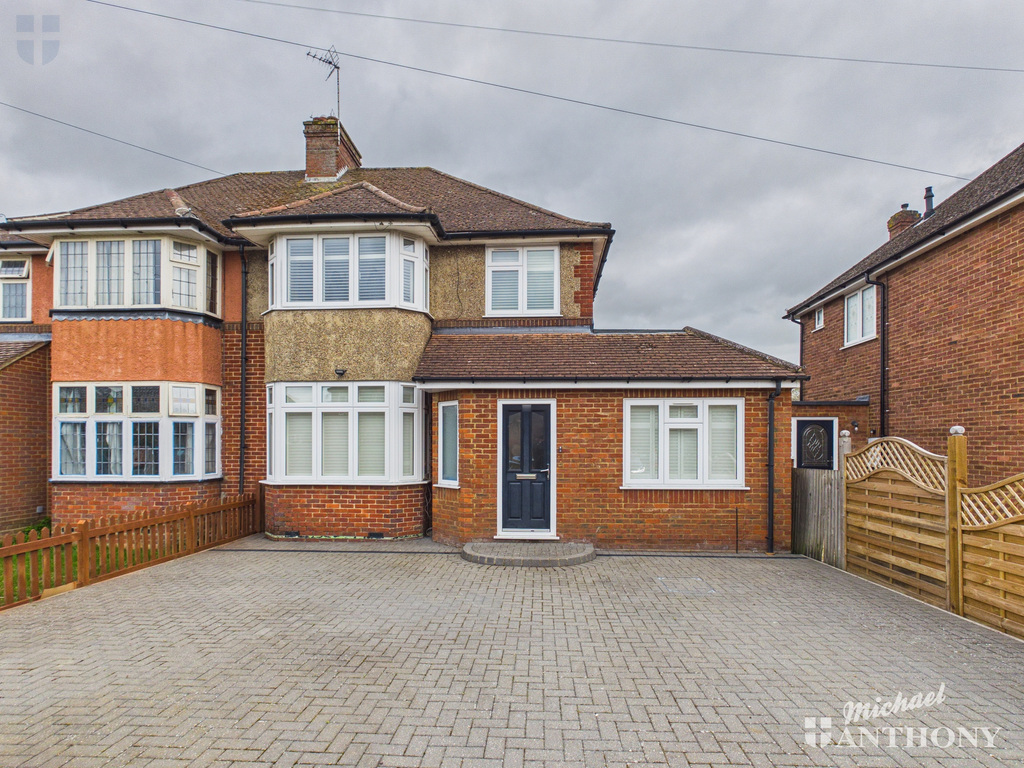 CAM03852G0-PR0566-ST