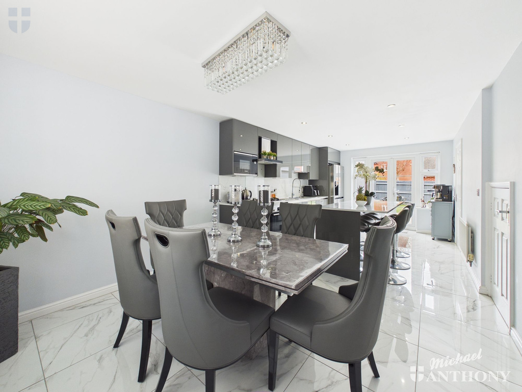 CAM03852G0-PR0615-ST