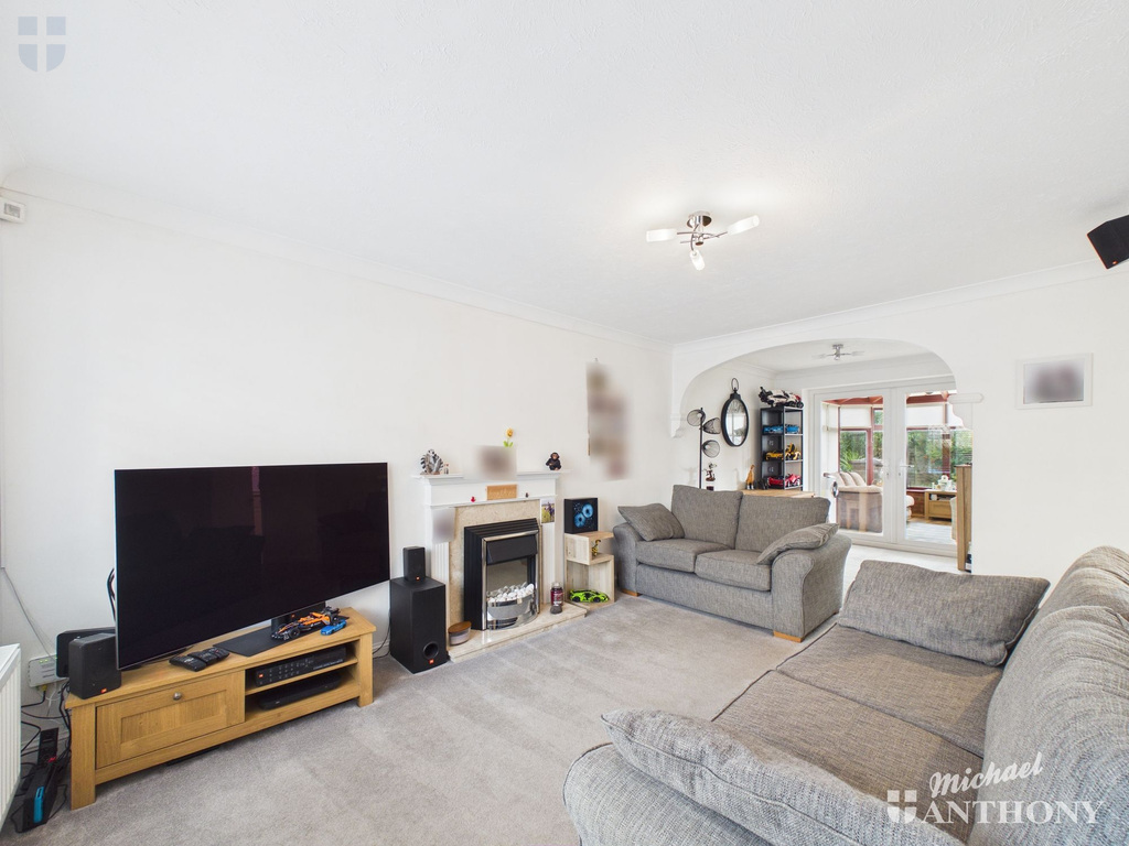 CAM03218G0-PR0946-ST