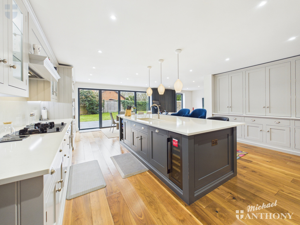 CAM03852G0-PR0583-ST