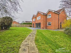 Elizabeth Close, Aylesbury