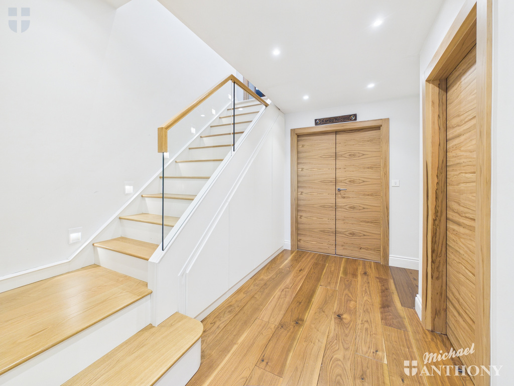 CAM03852G0-PR0583-ST