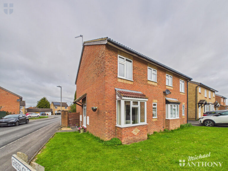 Lambourne Avenue, Aylesbury Image