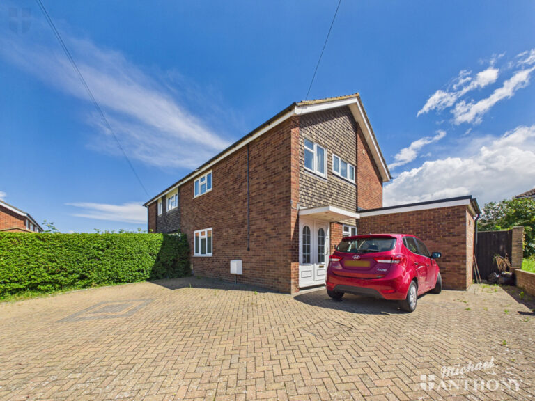 Meadowcroft, Aylesbury Image