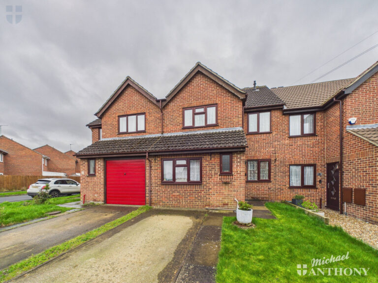 Dormer Close, Aylesbury Image