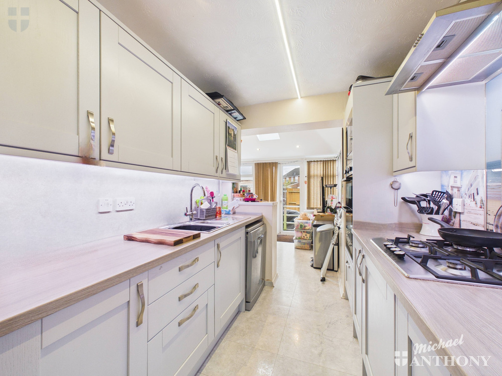 CAM03218G0-PR0963-ST