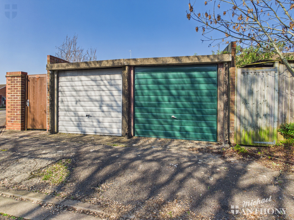 CAM03852G0-PR0596-ST