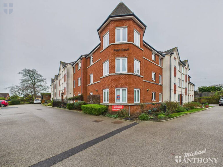 Pearl Court, Croft Road, Aylesbury