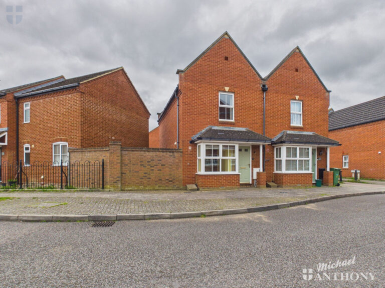 Long Leys, Aylesbury, Buckinghamshire Image