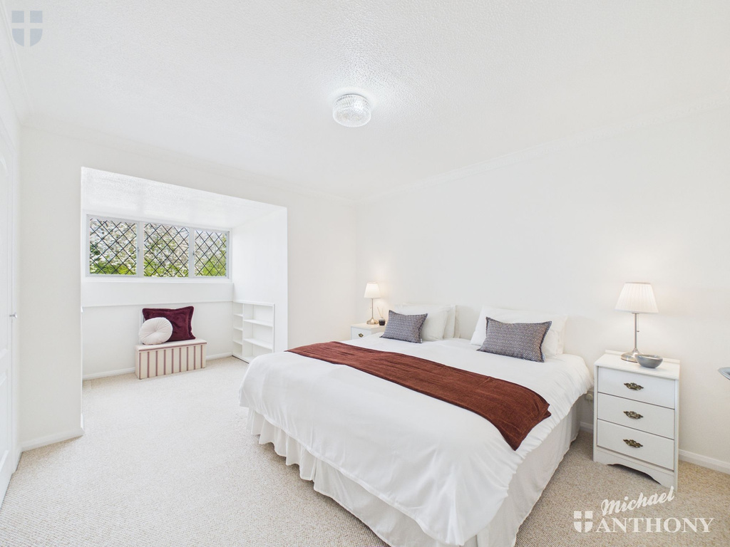 CAM03218G0-PR0977-ST