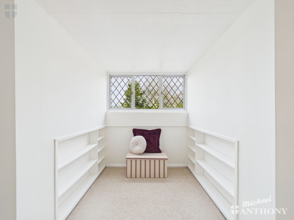 CAM03218G0-PR0977-ST