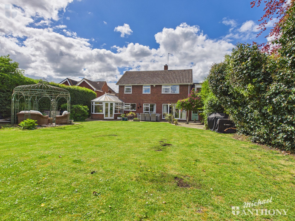 CAM03852G0-PR0635-ST