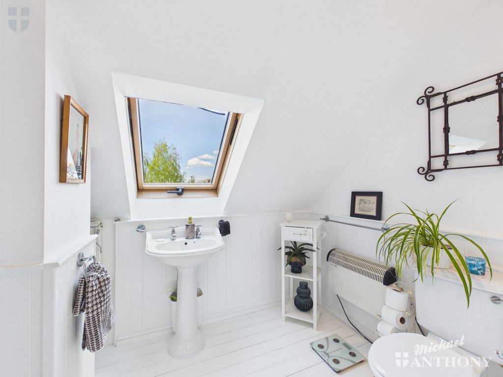 CAM03852G0-PR0635-ST