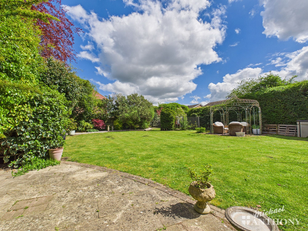 CAM03852G0-PR0635-ST