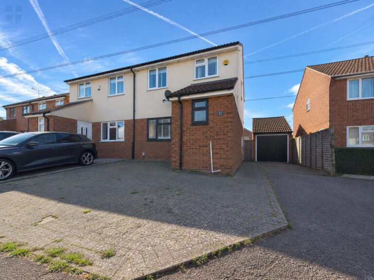 Sewell Close, Aylesbury Image