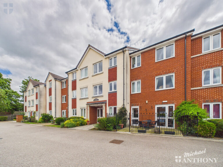Croft Road, Aylesbury Image