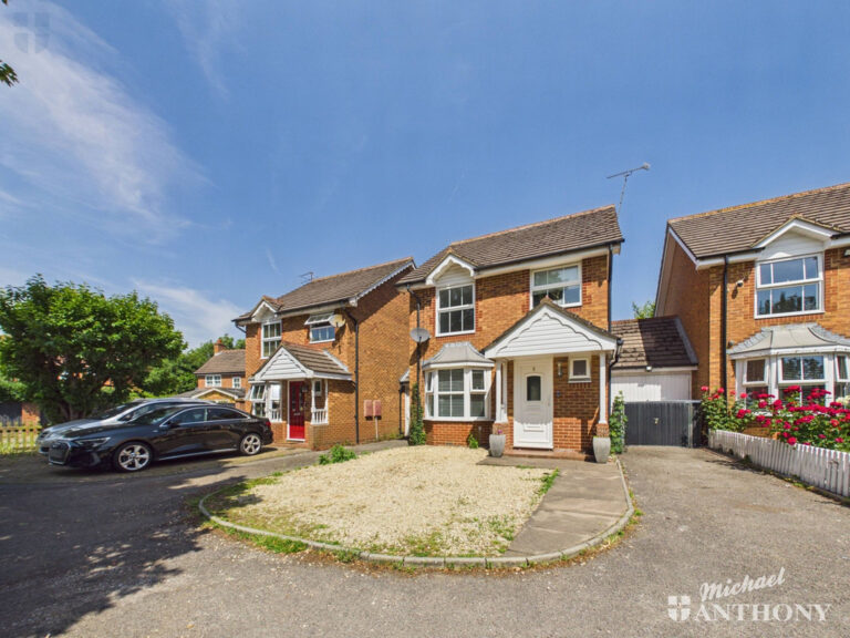 Pope Way, Aylesbury Image