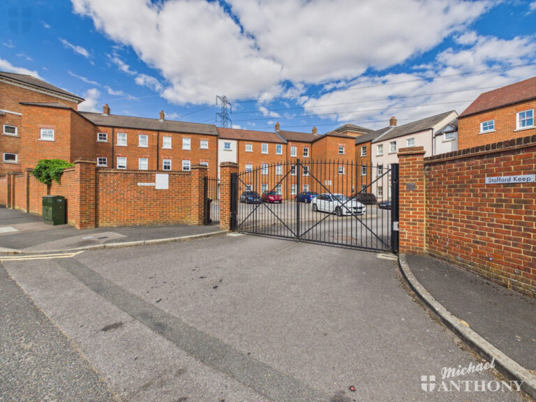 Pine Street, Aylesbury Image