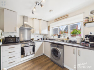 Berkhamsted Way, Broughton
