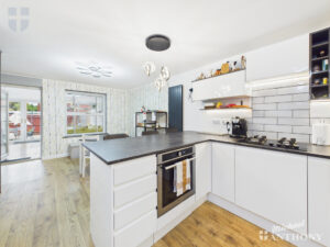 Eyre Close, AYLESBURY, HP19 7GQ
