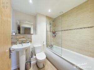 Aylesbury, Nr Town Centre