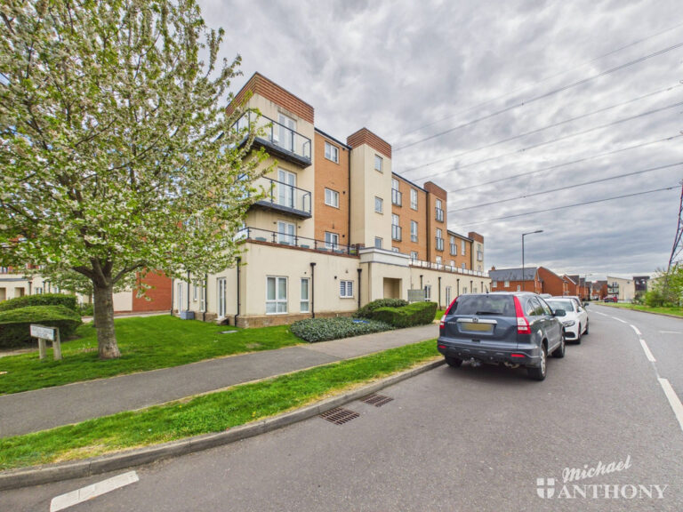 Nicholas Charles Crescent, Aylesbury Image