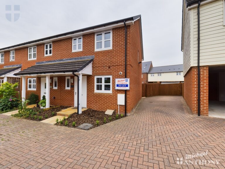 Newton Avenue, Aylesbury, Buckinghamshire