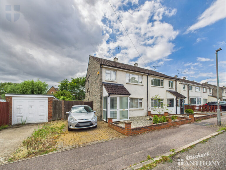 Ivinghoe View, Aylesbury, Buckinghamshire Image