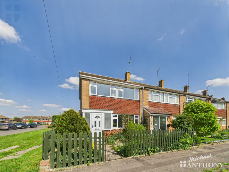 Brentwood Way, Aylesbury, Buckinghamshire Image