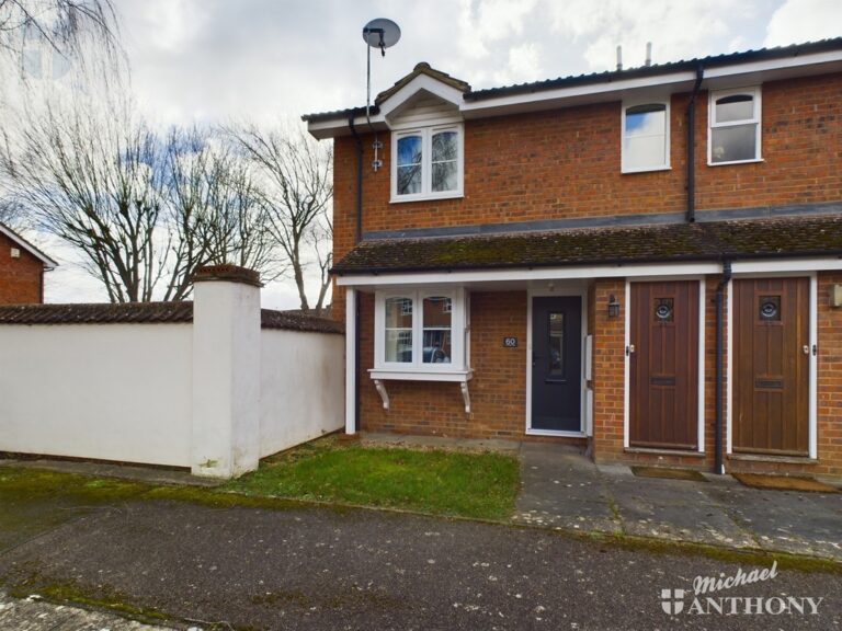 Anxey Way, Haddenham, Aylesbury, Buckinghamshire Image