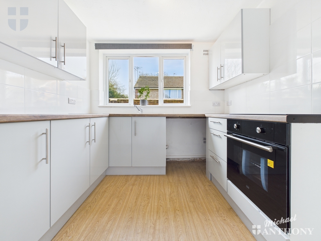 CAM03852G0-PR0226-ST