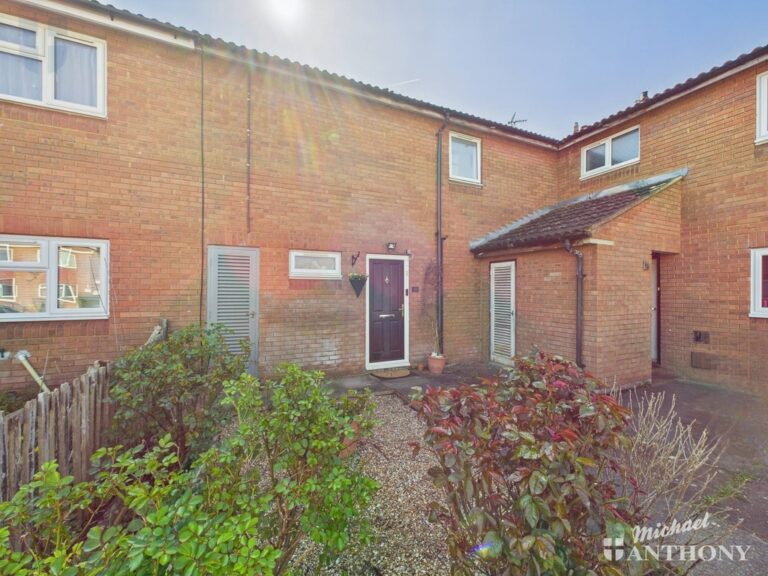 Cornbrook Road, Aylesbury, Buckinghamshire Image