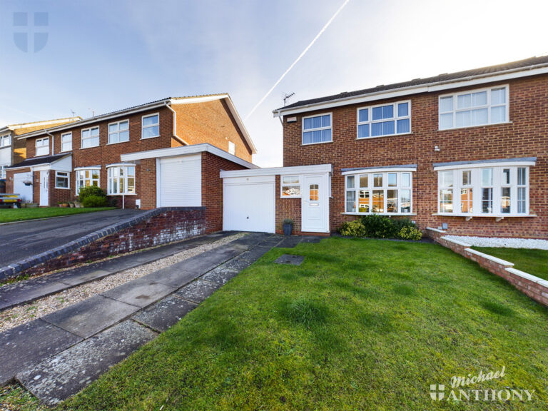 Ashford Close, Aylesbury, Buckinghamshire