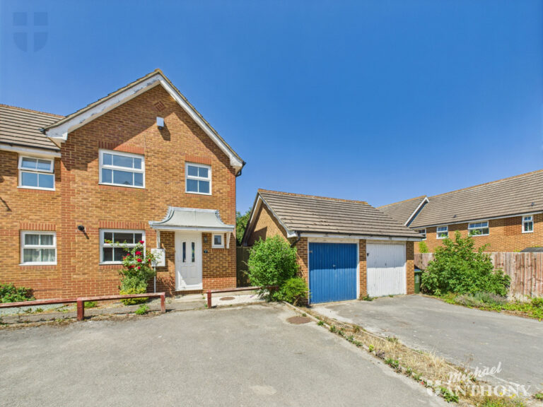Rye Close, Aylesbury Image