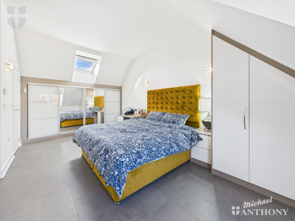 CAM03852G0-PR0529-ST