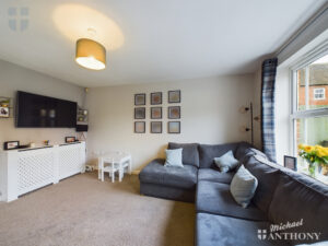 Highgate Mews, Fairford Leys