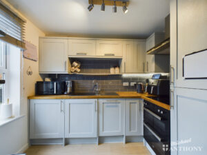 Highgate Mews, Fairford Leys
