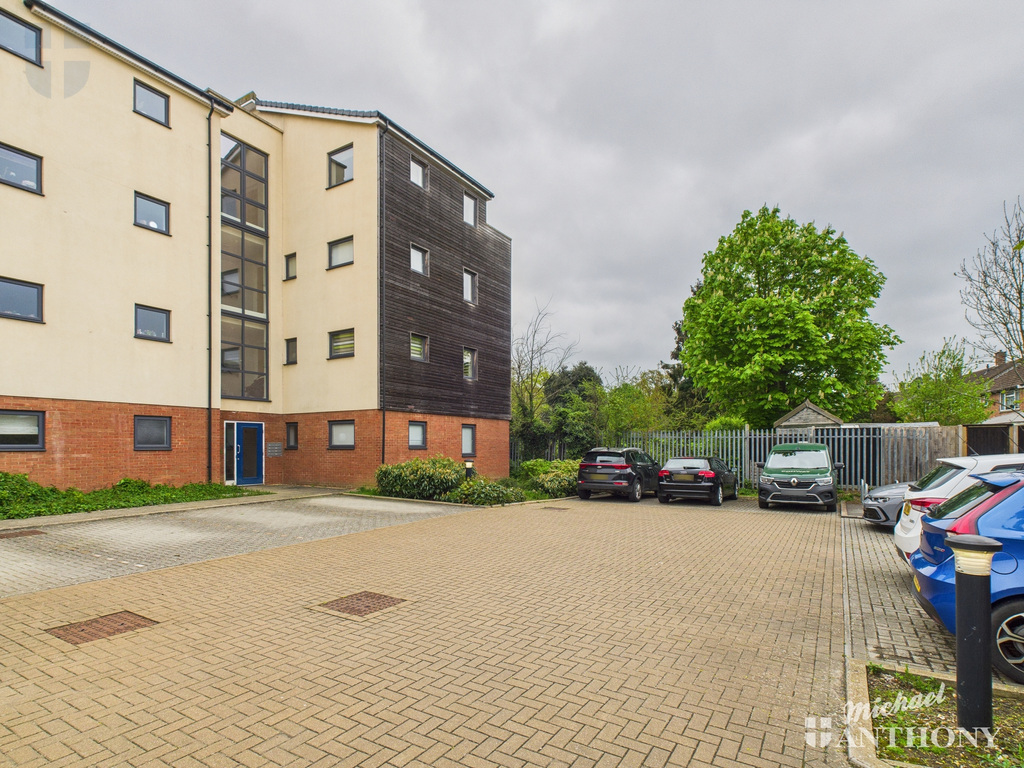 Property Image 8