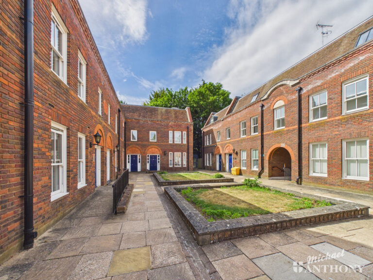 Prebendal Court, Oxford Road, Aylesbury Image