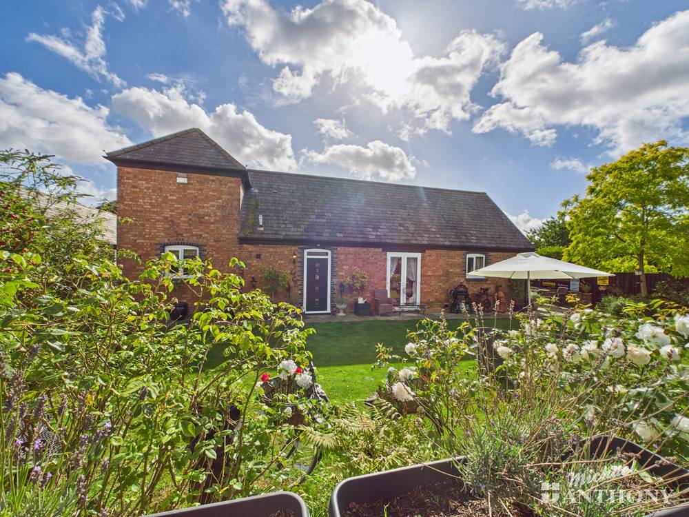 CAM02773G0-PR0357-ST