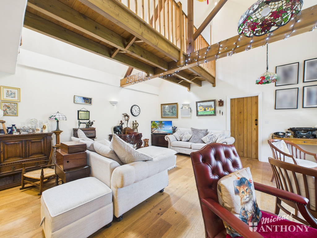 CAM02773G0-PR0357-ST