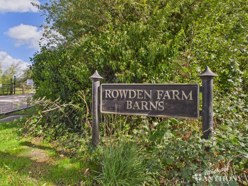 CAM02773G0-PR0357-ST