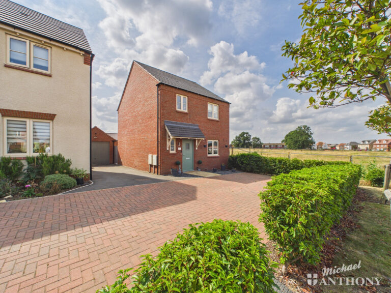 Seddon Gardens, Leighton Buzzard Image