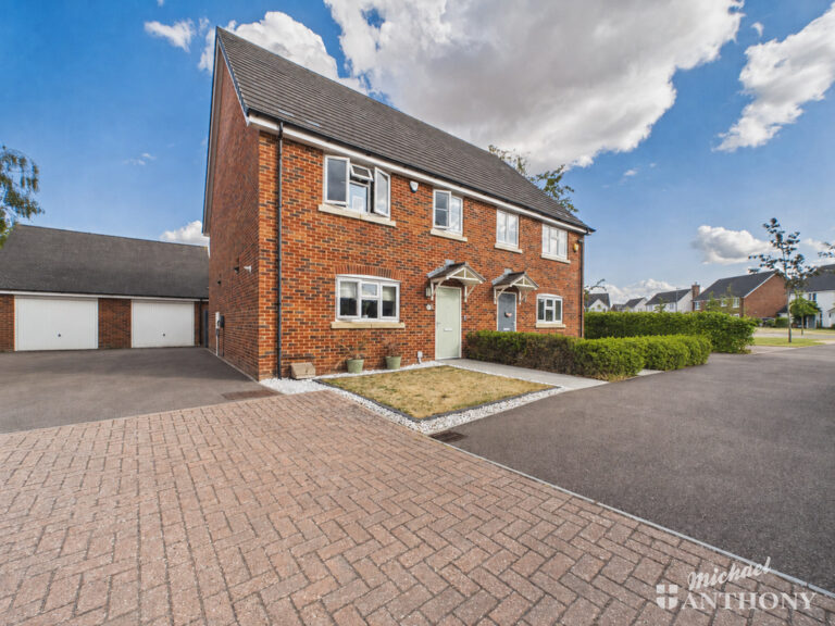 Barton Grove, Leighton Buzzard Image