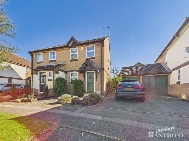 Pickering Drive, Emerson Valley, Milton Keynes, Buckinghamshire