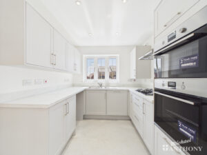 Gault Way, Leighton Buzzard