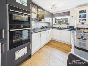 Winston Close, Leighton Buzzard